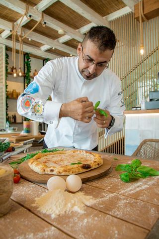 ثقافة الطهي: رحلة عبر التاريخ والتأثيرات الاجتماعية والصحية 